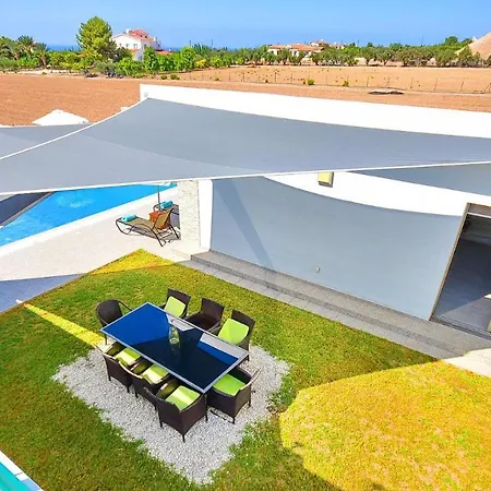 Vilă Modern Luxury With Private Pool *