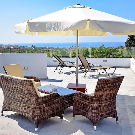 Modern Luxury With Private Pool Пафос